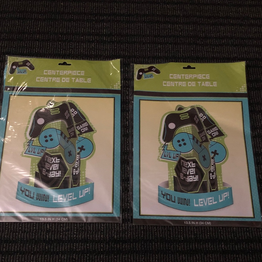 🛍️ Video Game Party Centerpiece Set